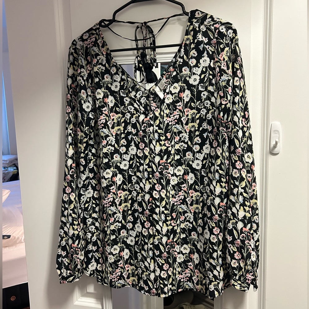 Lauren Conrad floral top